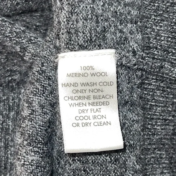 Calvin Klein Men’s Merino wool sweater. Size Large  GUC - Picture 6 of 6